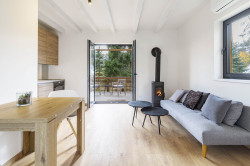 Zrekonstruovaná chata